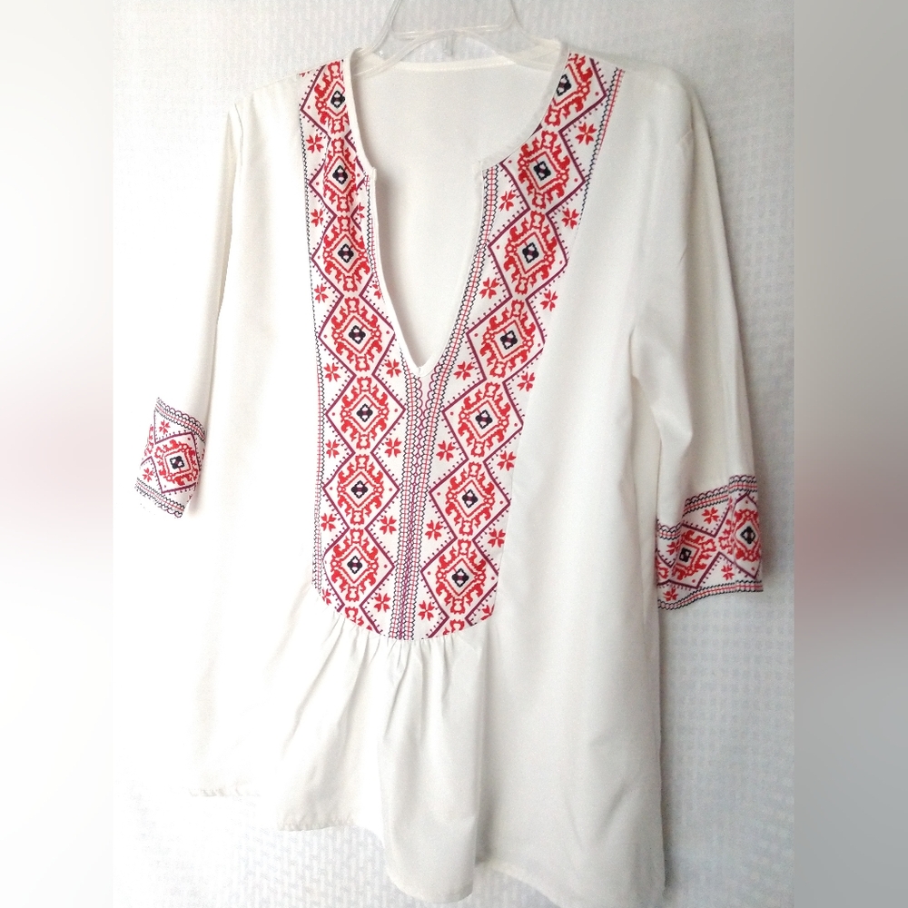 Peasant Ethnic Tunic Top White Red Geometric Print Size Medium Modern Imported